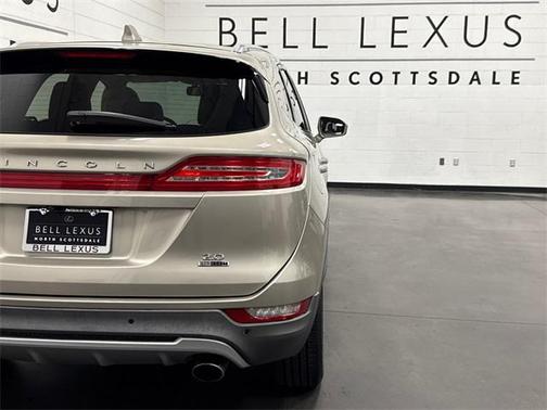 2015 Lincoln MKC Base