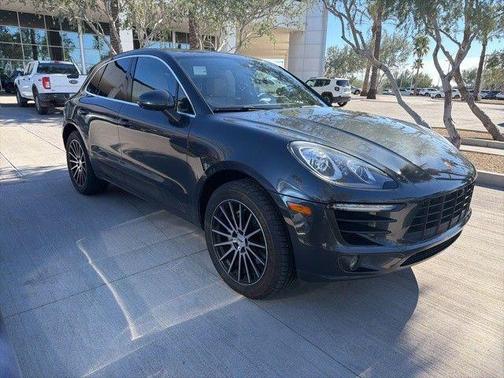 2017 Porsche Macan Macan