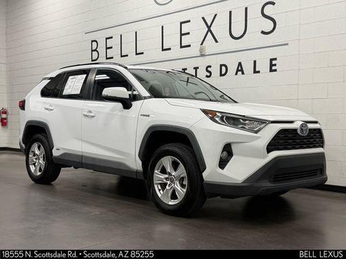 2021 Toyota RAV4 Hybrid XLE