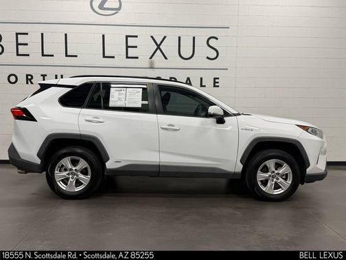 2021 Toyota RAV4 Hybrid XLE