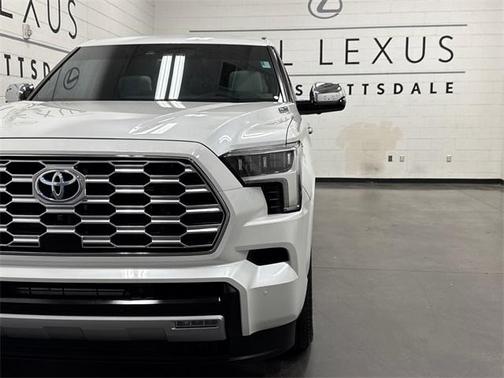2024 Toyota Sequoia Base