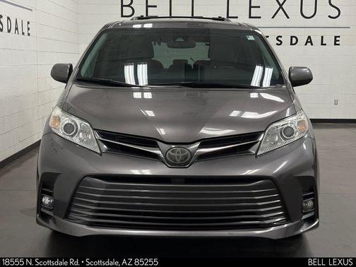 Predawn Gray Mica 2018 Toyota Sienna XLE