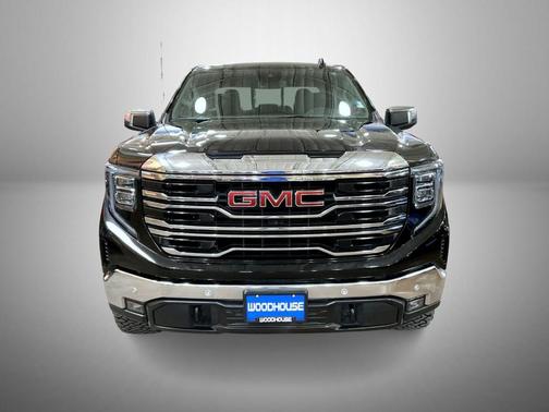Onyx Black 2024 GMC Sierra 1500 SLT