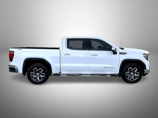 Summit White 2023 GMC Sierra 1500 SLT