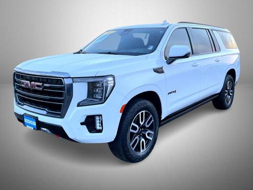 2023 GMC Yukon XL AT4