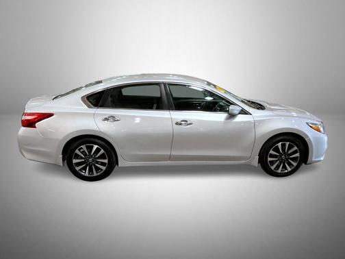 2016 Nissan Altima 2.5 SV