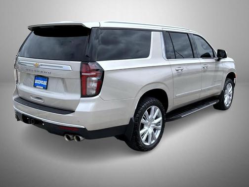 Empire Beige Metallic 2021 Chevrolet Suburban High Country