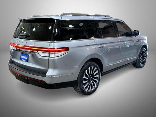 2023 Lincoln Navigator Black Label