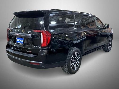 Onyx Black 2023 GMC Yukon XL AT4