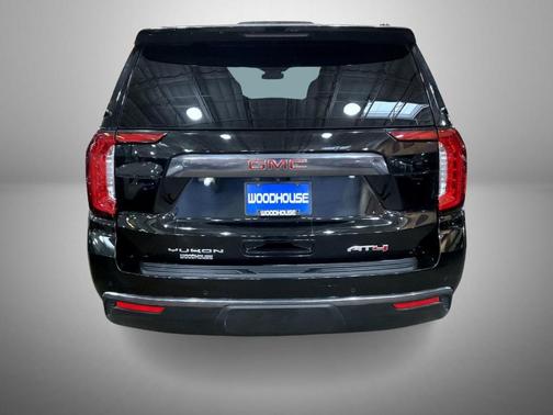 Onyx Black 2023 GMC Yukon XL AT4