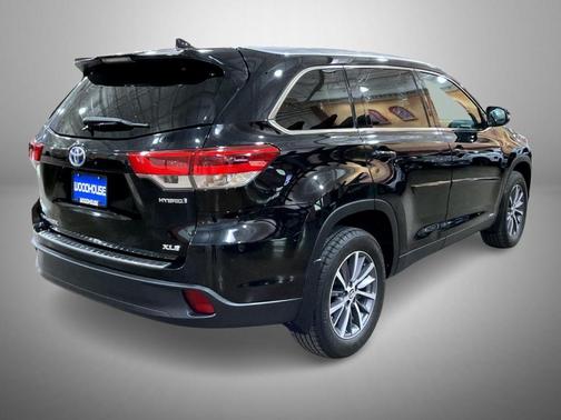 2019 Toyota Highlander Hybrid XLE