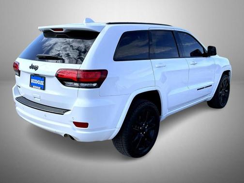 2022 Jeep Grand Cherokee WK Laredo