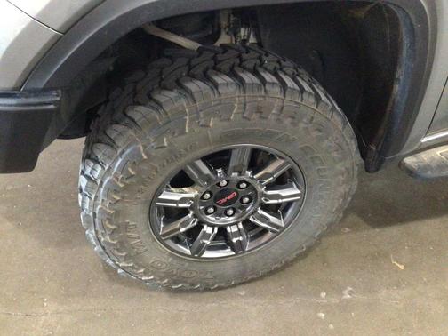 Sterling 2026 GMC Sierra 1500 AT4X