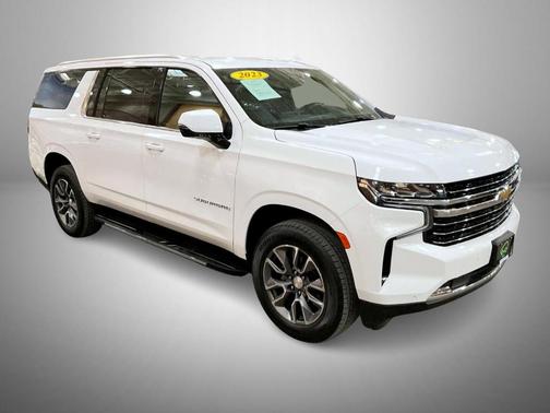 2023 Chevrolet Suburban LT