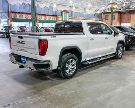 2022 GMC Sierra 1500 SLT