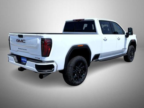 2025 GMC Sierra 2500 AT4