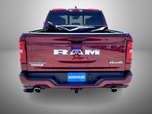 Delmonico Red Pearlcoat 2025 RAM 1500 Laramie