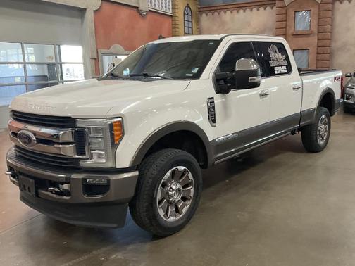 White 2019 Ford F-250 King Ranch
