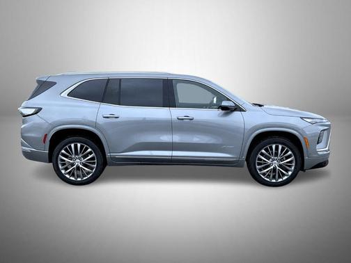 Moonstone Gray Metallic 2026 Buick Enclave AVENIR