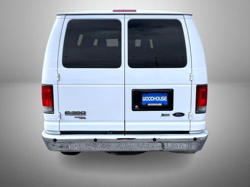 2014 Ford E350 Super Duty XLT