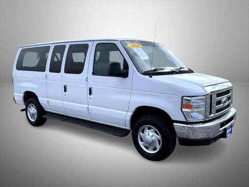 2014 Ford E350 Super Duty XLT