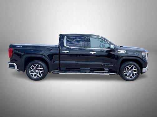 Onyx Black 2023 GMC Sierra 1500 SLT
