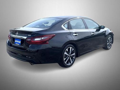 2017 Nissan Altima 2.5 SR