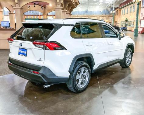2024 Toyota RAV4 Hybrid LE