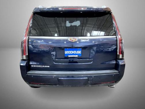 2017 Cadillac Escalade Platinum