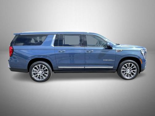 Metallic 2026 GMC Yukon XL Denali