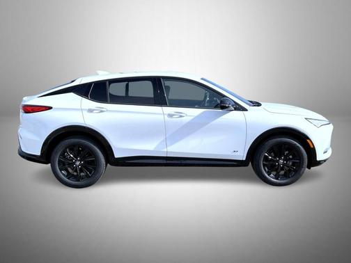 Summit White 2026 Buick Envista Sport Touring