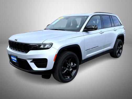 2024 Jeep Grand Cherokee Laredo