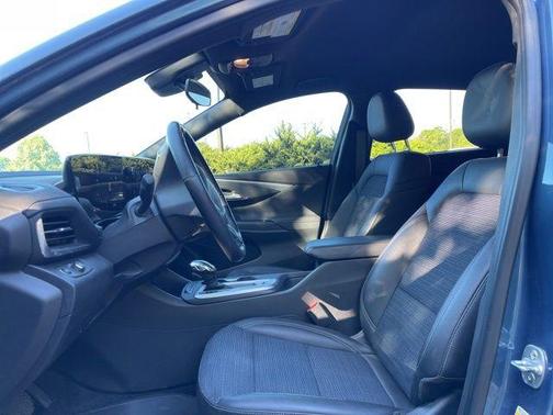 Ocean Blue Metallic 2024 Buick Envista Preferred