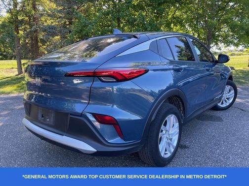 Ocean Blue Metallic 2024 Buick Envista Preferred