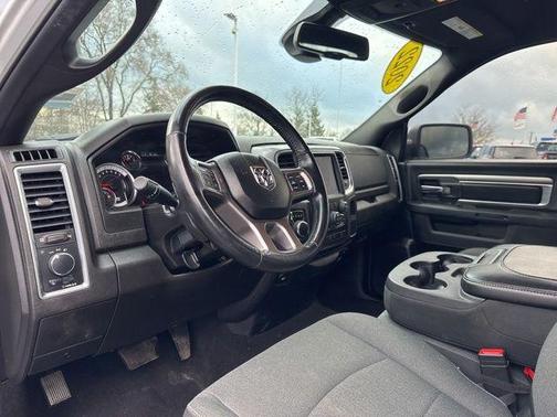 Bright White Clearcoat 2022 RAM 1500 Classic SLT