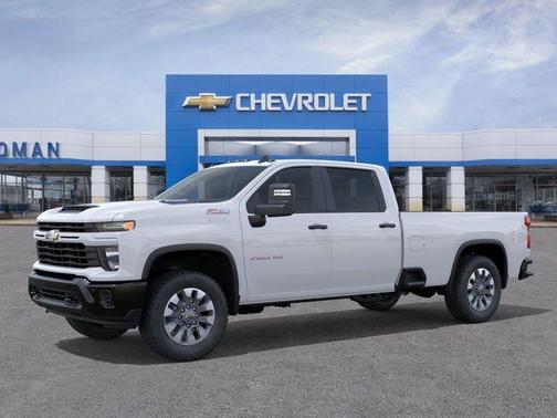 Summit White 2026 Chevrolet Silverado 2500 Custom