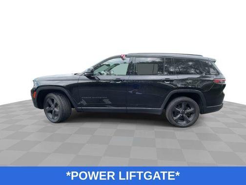 2022 Jeep Grand Cherokee L Laredo