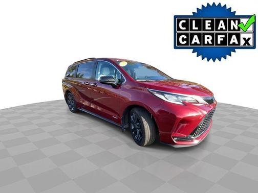 2021 Toyota Sienna XSE