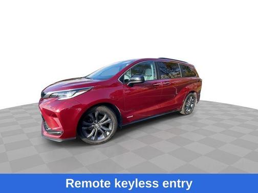2021 Toyota Sienna XSE