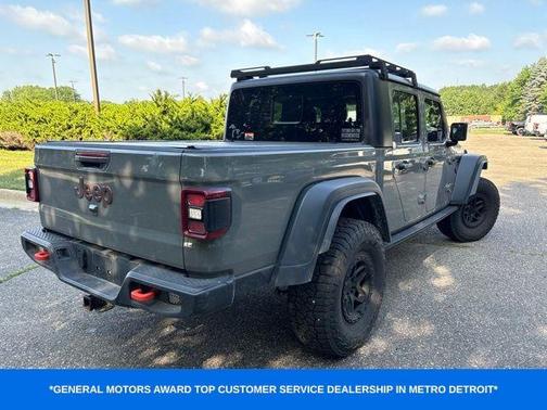 Sting Gray Clearcoat 2023 Jeep Gladiator Mojave