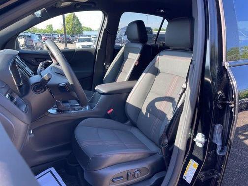 Mosaic Black Metallic 2024 Chevrolet Equinox RS