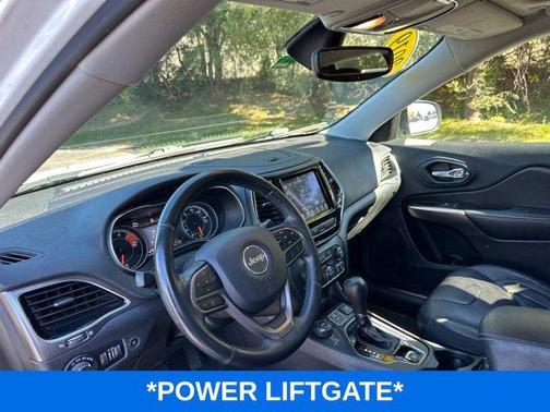 Bright White Clearcoat 2019 Jeep Cherokee Limited