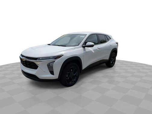 Summit White 2024 Chevrolet Trax LS