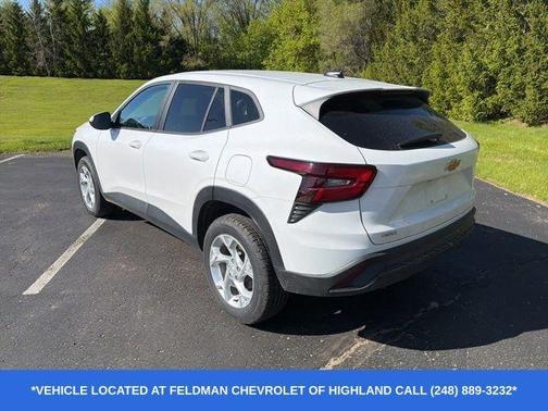 Summit White 2024 Chevrolet Trax LS