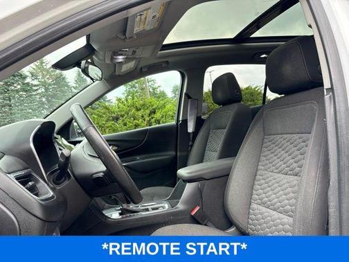 Summit White 2018 Chevrolet Equinox 2LT