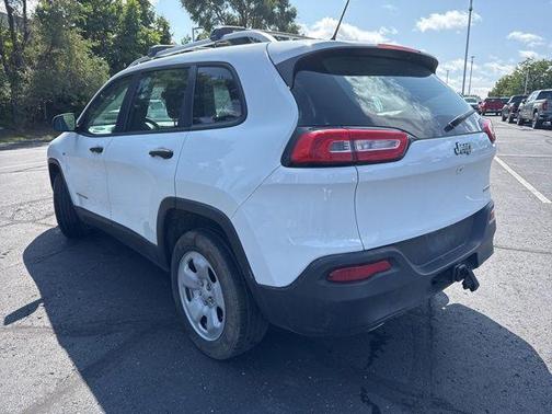 2016 Jeep Cherokee Sport