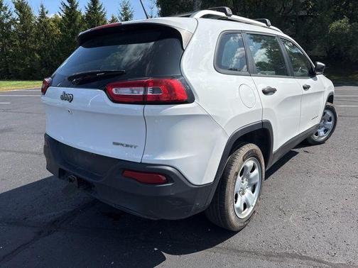 2016 Jeep Cherokee Sport