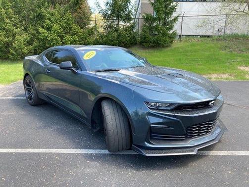 Shadow Gray Metallic 2023 Chevrolet Camaro 2SS