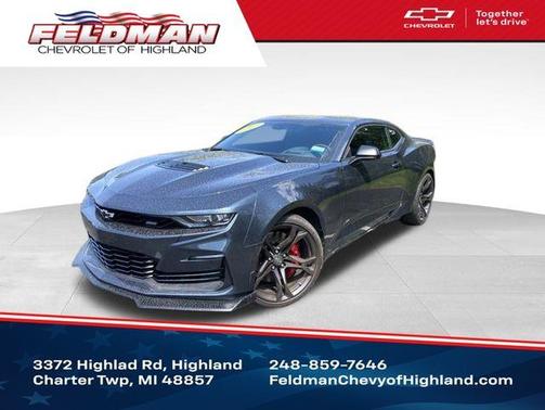 Shadow Gray Metallic 2023 Chevrolet Camaro 2SS