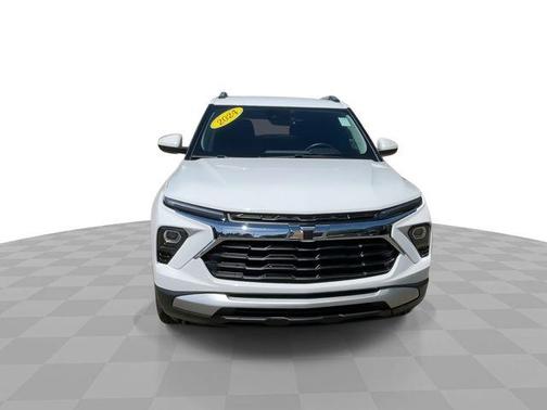 Summit White 2024 Chevrolet Trailblazer LT